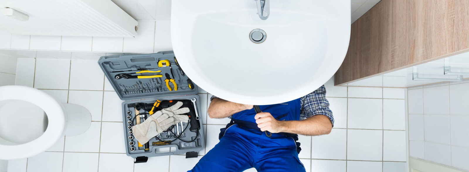Plumbing-bath-kitchen-sink-taps-leaks